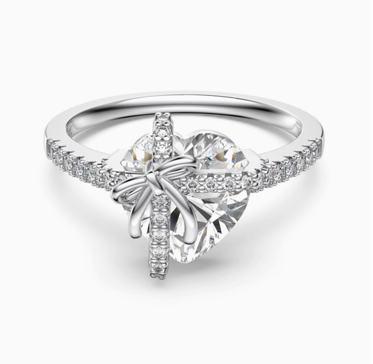 Aurora Heart Bow Ring -camillaboutiqueshop